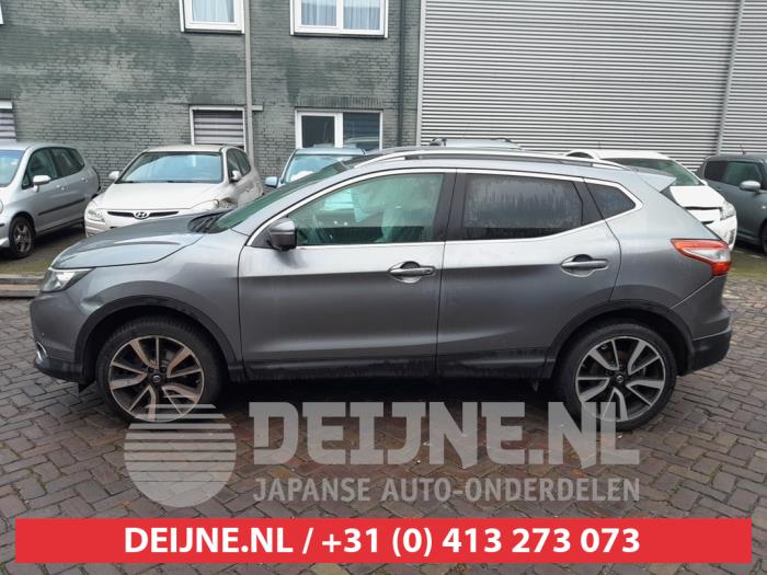 Nissan Qashqai Extra window 4-door, left O704083
