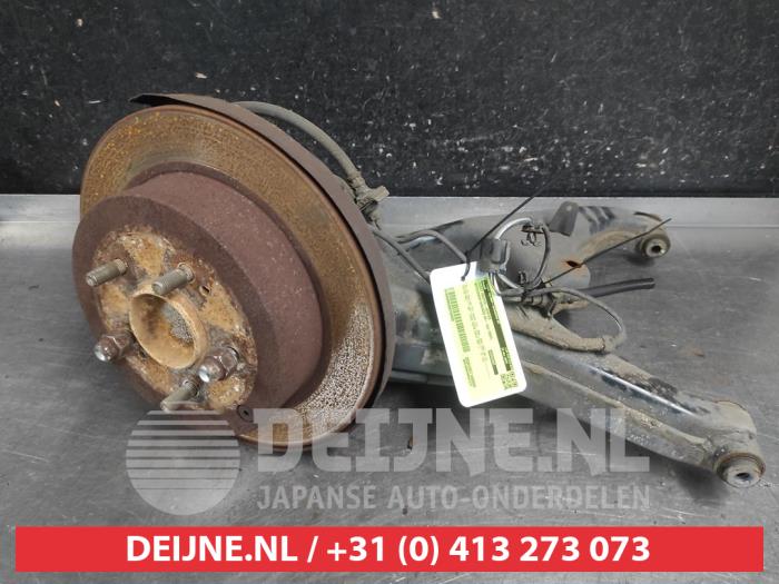 Mitsubishi Grandis Achsschenkel rechts hinten O704323