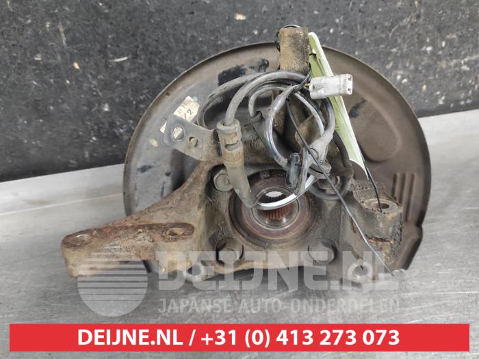 Mitsubishi Grandis Achsschenkel rechts vorne O704329