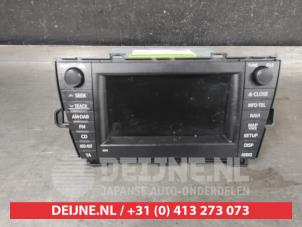 Gebruikte Radio Toyota Prius (ZVW3) 1.8 16V Prijs op aanvraag aangeboden door V.Deijne Jap.Auto-onderdelen BV
