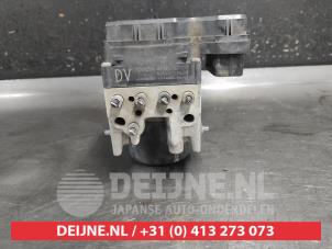 Toyota Yaris ABS Pomp O704453 foto 2