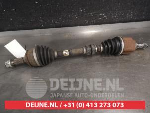 Gebruikte Steekas links-voor Nissan Qashqai (J11) 1.2 DIG-T 16V Prijs op aanvraag aangeboden door V.Deijne Jap.Auto-onderdelen BV