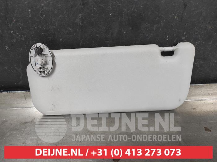Toyota Yaris Sun visor O704549