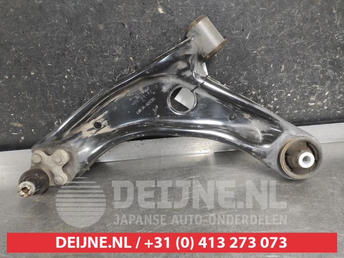 Toyota Yaris Draagarm onder links-voor O704635