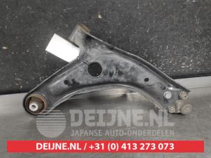 Toyota Yaris Querlenker unten links vorne O704635 foto 2