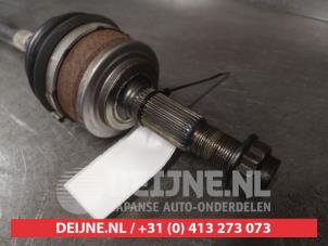 Toyota Yaris Front drive shaft, left O704637 photo 2