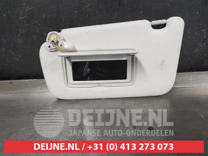 Nissan Leaf Sonnenblende O704653