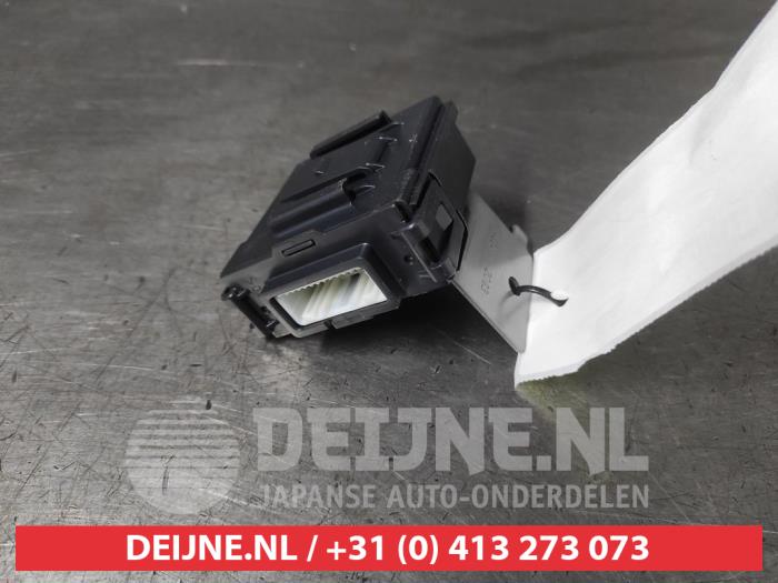 Nissan Leaf Stabilisierung Regelsensor O704684