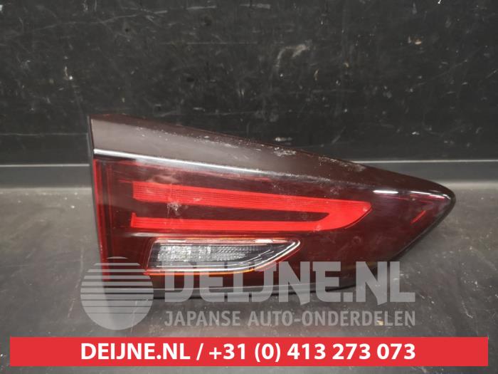 Mazda CX-3 Achterklep reflector links O704667