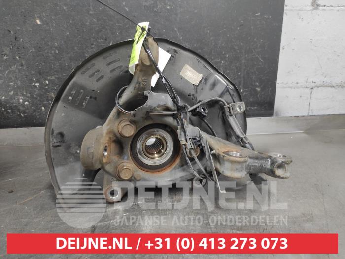 Toyota C-HR Knuckle, front left O704786