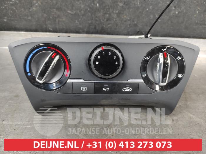 Hyundai I20 Kachel Bedieningspaneel O704752