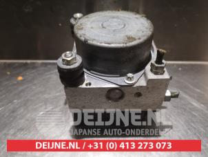 Daihatsu Cuore ABS pump O338231 photo 3