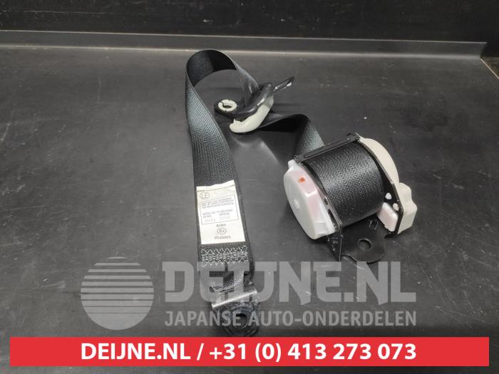 Toyota Prius Plus Sicherheitsgurt links hinten O704817