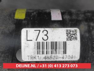 Toyota Prius Stoßdämpferstrebe links vorne O704979 foto 2
