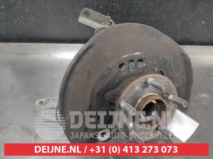 Toyota Prius Fusee links-voor O704980