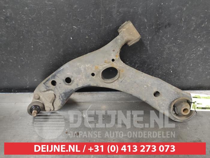 Toyota Prius Draagarm onder links-voor O704981
