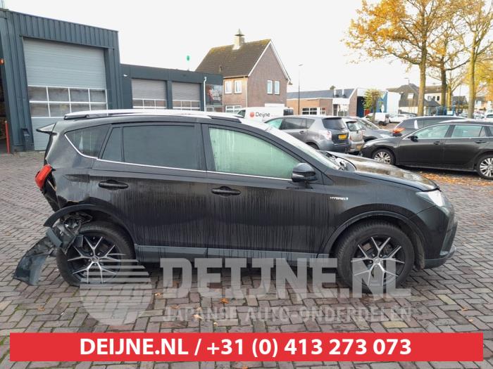 Toyota Rav-4 Driehoeks Ruit rechts-achter O705010