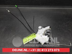 Toyota Yaris Türschlossmechanik 4-türig rechts vorne O705048 foto 2