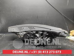 Hyundai Tucson Headlight, right O705131 photo 2