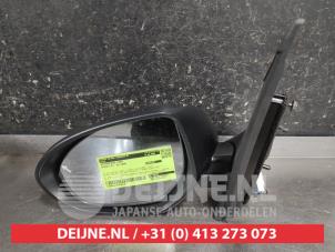 Gebruikte Buitenspiegel links Mazda 2 (DE) 1.3 16V S-VT Prijs € 50,00 Margeregeling aangeboden door V.Deijne Jap.Auto-onderdelen BV