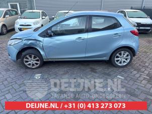 Mazda 2 Door window 4-door, front left O705170 photo 2