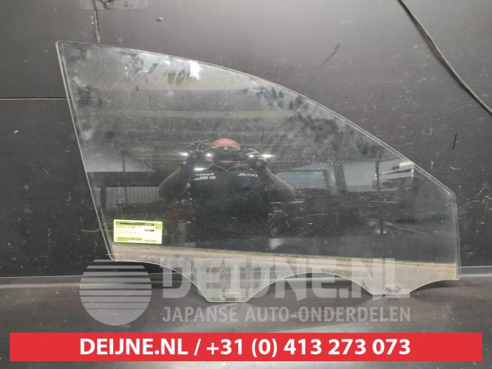 Hyundai I30 Portierruit 4Deurs rechts-voor O705287