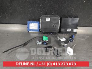 Lexus CT 200h Set of cylinder locks (complete) O705301 photo 2