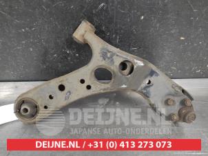 Lexus CT 200h Draagarm onder links-voor O705314 foto 2