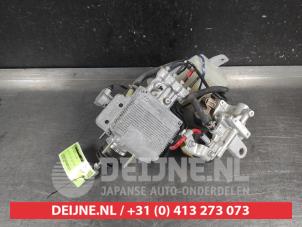 Gebruikte Rembekrachtiger Lexus CT 200h 1.8 16V Prijs op aanvraag aangeboden door V.Deijne Jap.Auto-onderdelen BV
