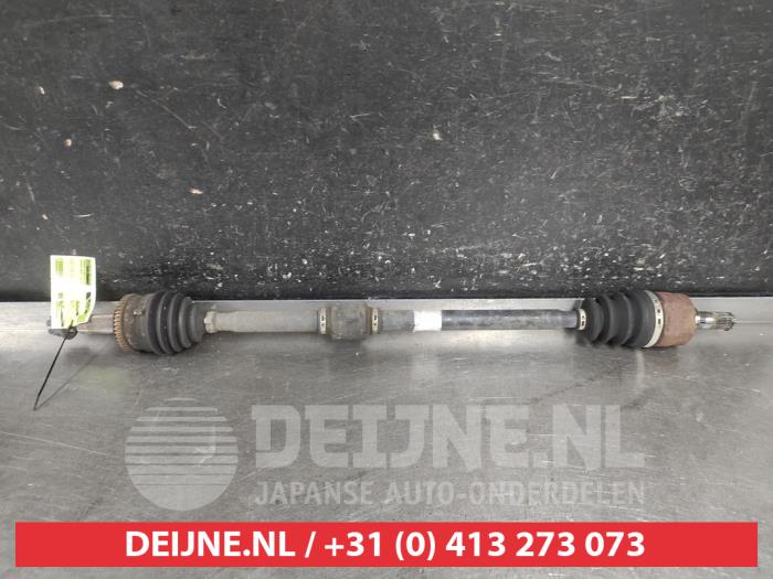 Hyundai I30 Front drive shaft, right O705391
