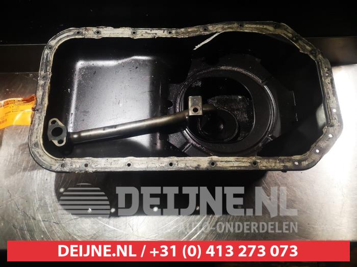 Gebruikte Carterpan Hyundai Terracan 2.5 TCi Prijs € 50,00 Margeregeling aangeboden door V.Deijne Jap.Auto-onderdelen BV