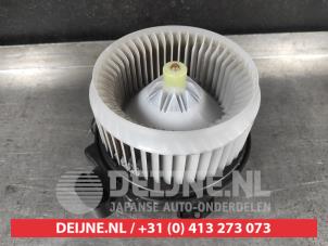 Toyota Rav-4 Kachel Ventilatiemotor O705474 foto 3