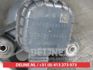 Toyota Rav-4 Extra waterpomp O705482 foto 2