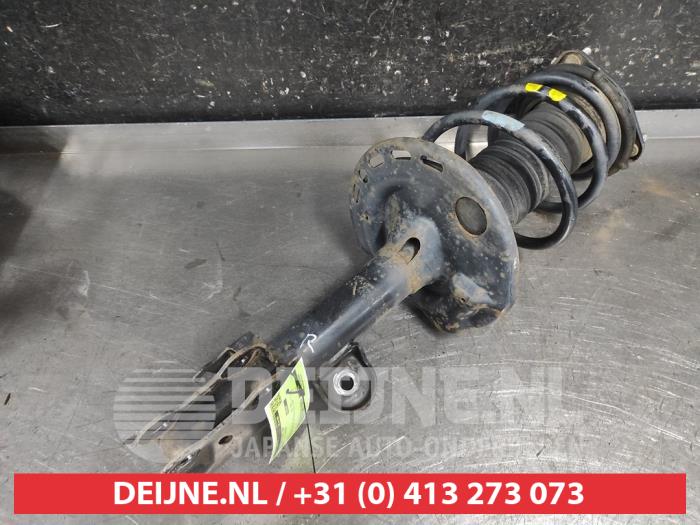 Toyota Rav-4 Front shock absorber rod, right O705487