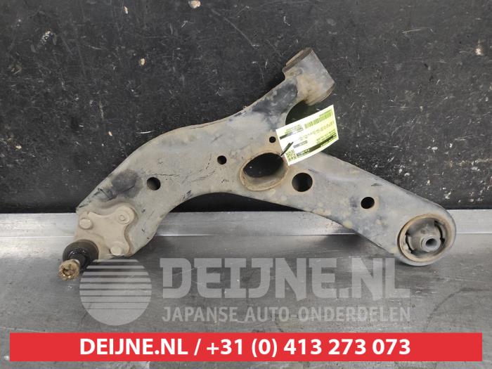 Toyota Rav-4 Draagarm onder links-voor O705488