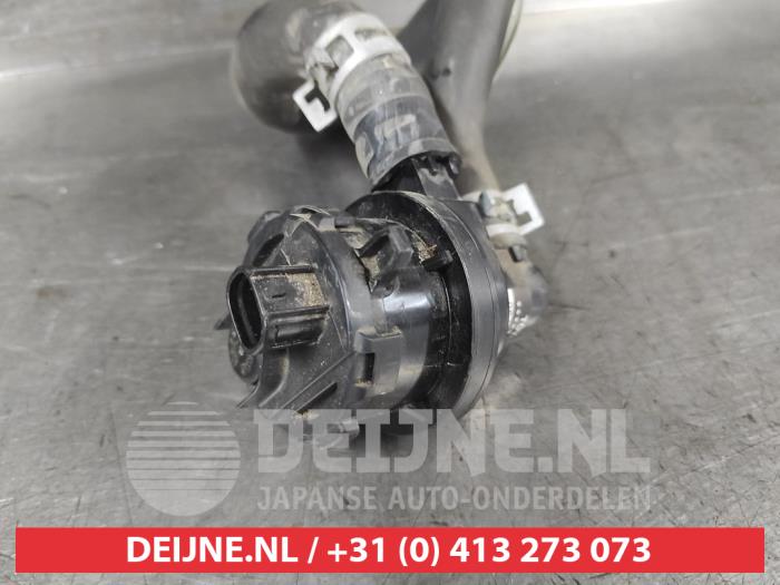 Toyota Rav-4 Zusätzliche Wasserpumpe O705533