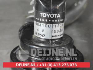Toyota Rav-4 Extra waterpomp O705533 foto 3