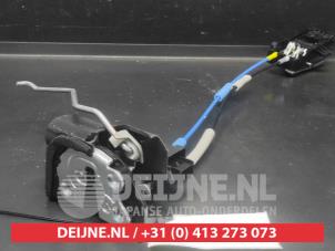 Kia Picanto Front door lock mechanism 4-door, right O705645 photo 2
