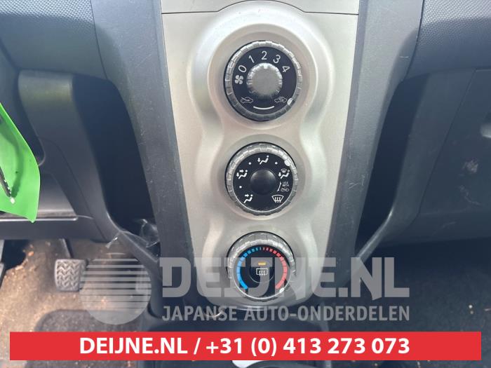 Toyota Yaris Kachel Bedieningspaneel O705715
