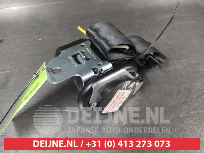 Hyundai I20 Rear seatbelt, right O705917