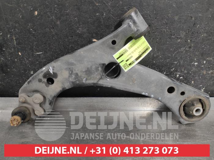 Toyota Corolla Draagarm onder links-voor O705978