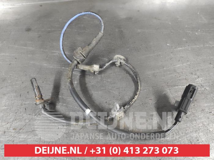 Gebruikte ABS Sensor Suzuki Ignis (MF) 1.2 Dual Jet 16V Smart Hybrid Prijs op aanvraag aangeboden door V.Deijne Jap.Auto-onderdelen BV