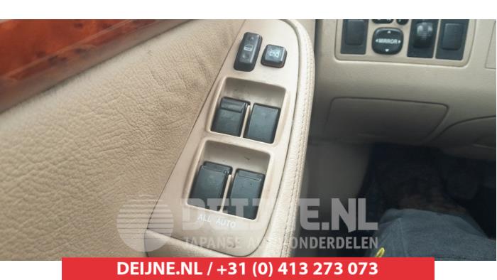 Toyota Avensis Kombischalter Fenster O706318