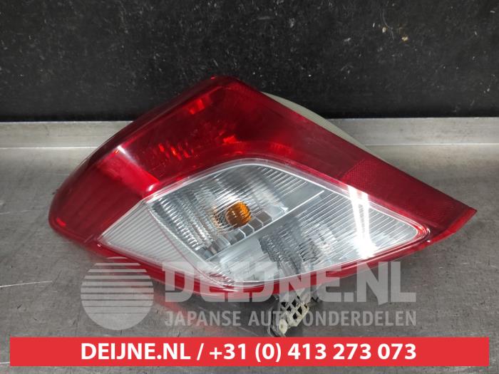 Toyota Yaris Achterlicht links O706421