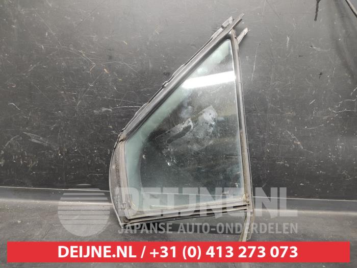 Toyota Yaris Driehoeks Ruit links-voor O706492