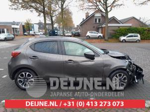 Mazda 2 Door window 4-door, front right O706549 photo 2