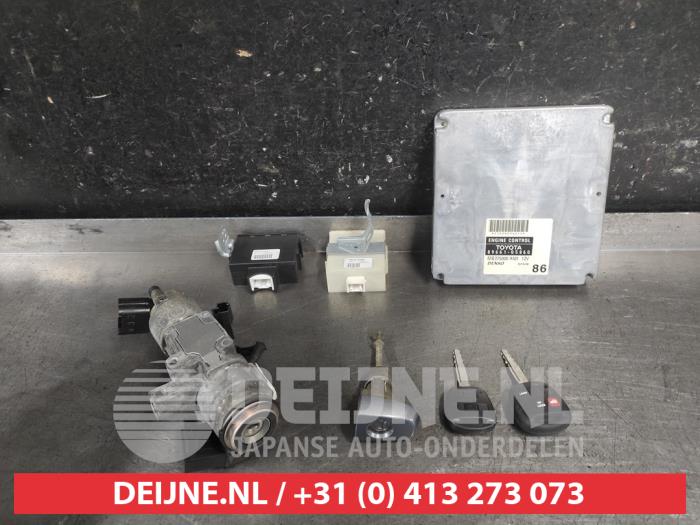 Toyota Avensis Steuergerät Motormanagement O706572