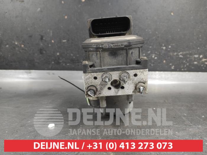 Gebruikte ABS Pomp Toyota Avensis Wagon (T25/B1E) 1.8 16V VVT-i Prijs op aanvraag aangeboden door V.Deijne Jap.Auto-onderdelen BV