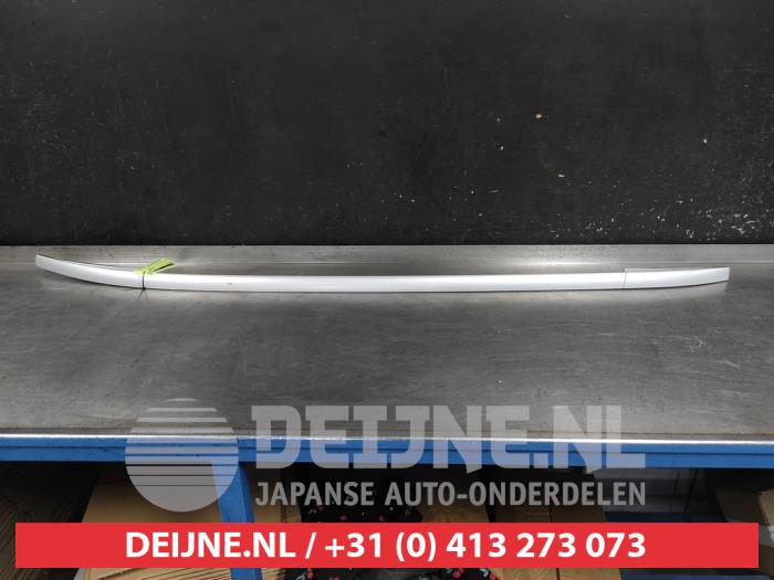 Nissan Qashqai Dachreling rechts O706635