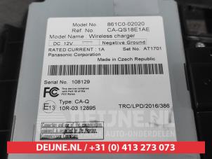 Toyota Corolla Drahtloses Ladegerät O706683 foto 3